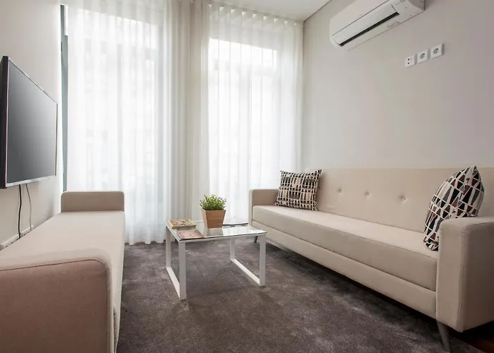 Live In - 68 Regras Lägenhet Oporto