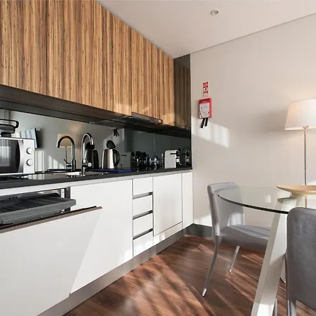 Live In - 68 Regras Apartment *