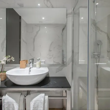 Live In - 68 Regras Oporto