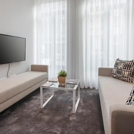 Live In - 68 Regras Appartement *