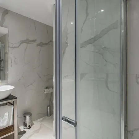 Live In - 68 Regras Appartement Oporto