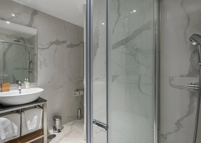 Live In - 68 Regras Appartamento Oporto